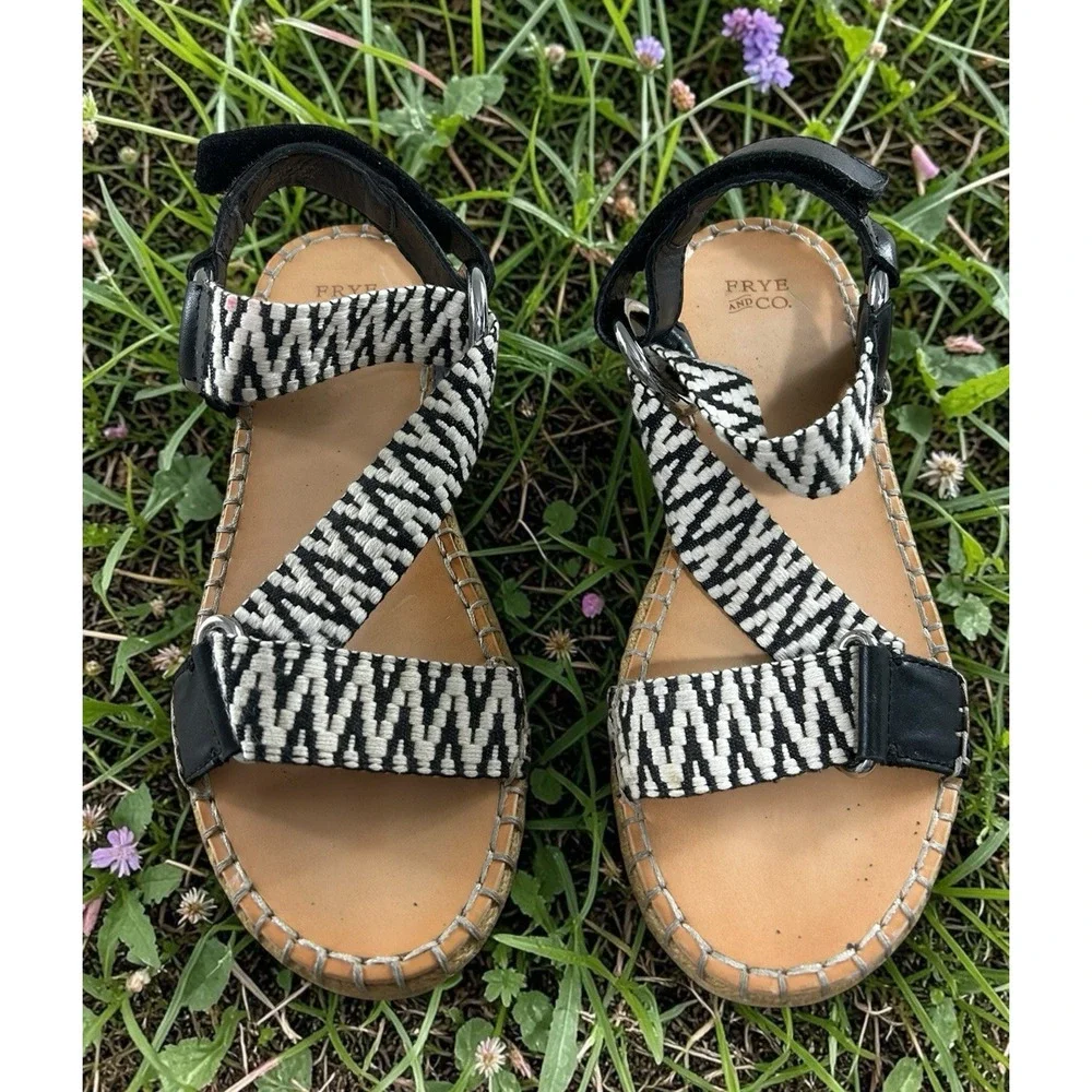 Frye & Co. Kole Asymmetrical Sandals Sz 7 M Black White Straps Espadrille Shoes - Picture 2 of 11